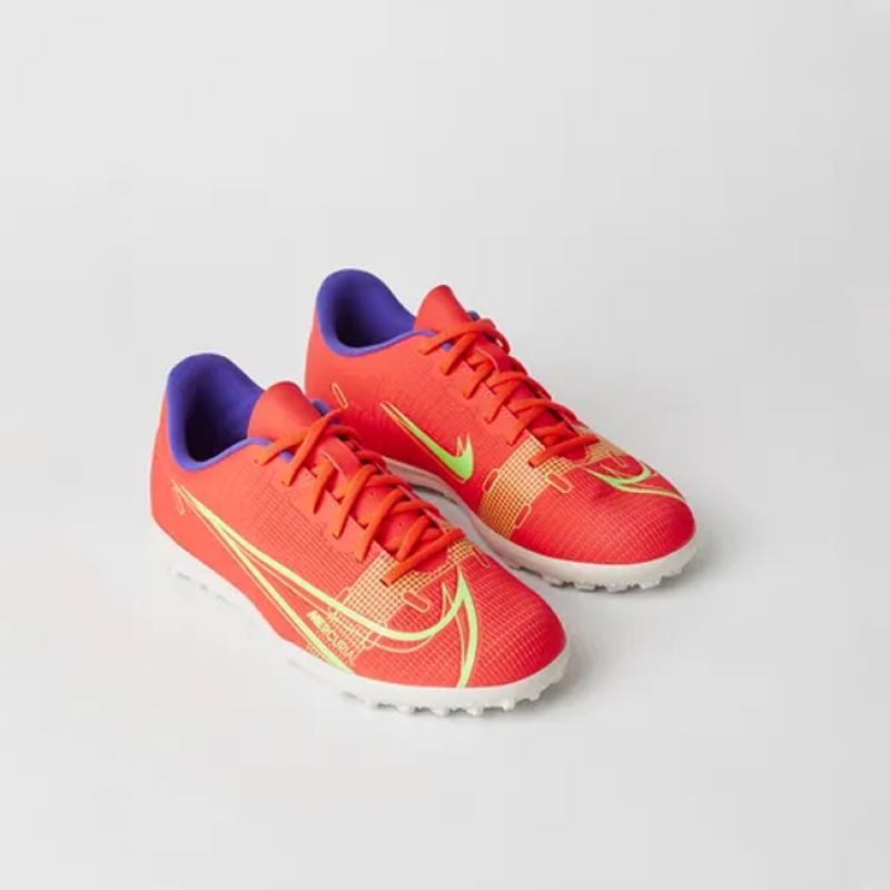 Nike Mercurial Vapor 14 Club TF Football Shoes Brt Crimson at the
